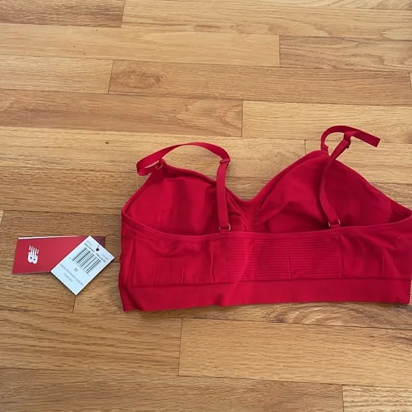 NWT New Balance Sports Bra - Picture 4 of 4
